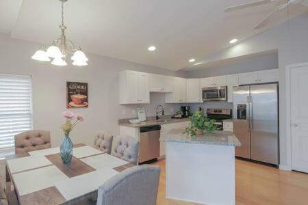 Bartram Dream House II - Bartram Beach Retreat Атлантик Сити Экстерьер фото